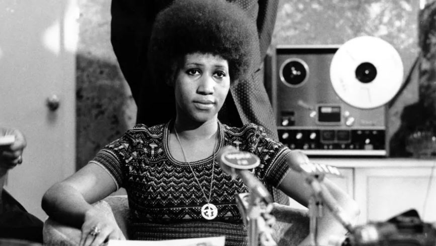 Aretha Franklin at a news conference, March 26, 1973. Credit, AP Photo